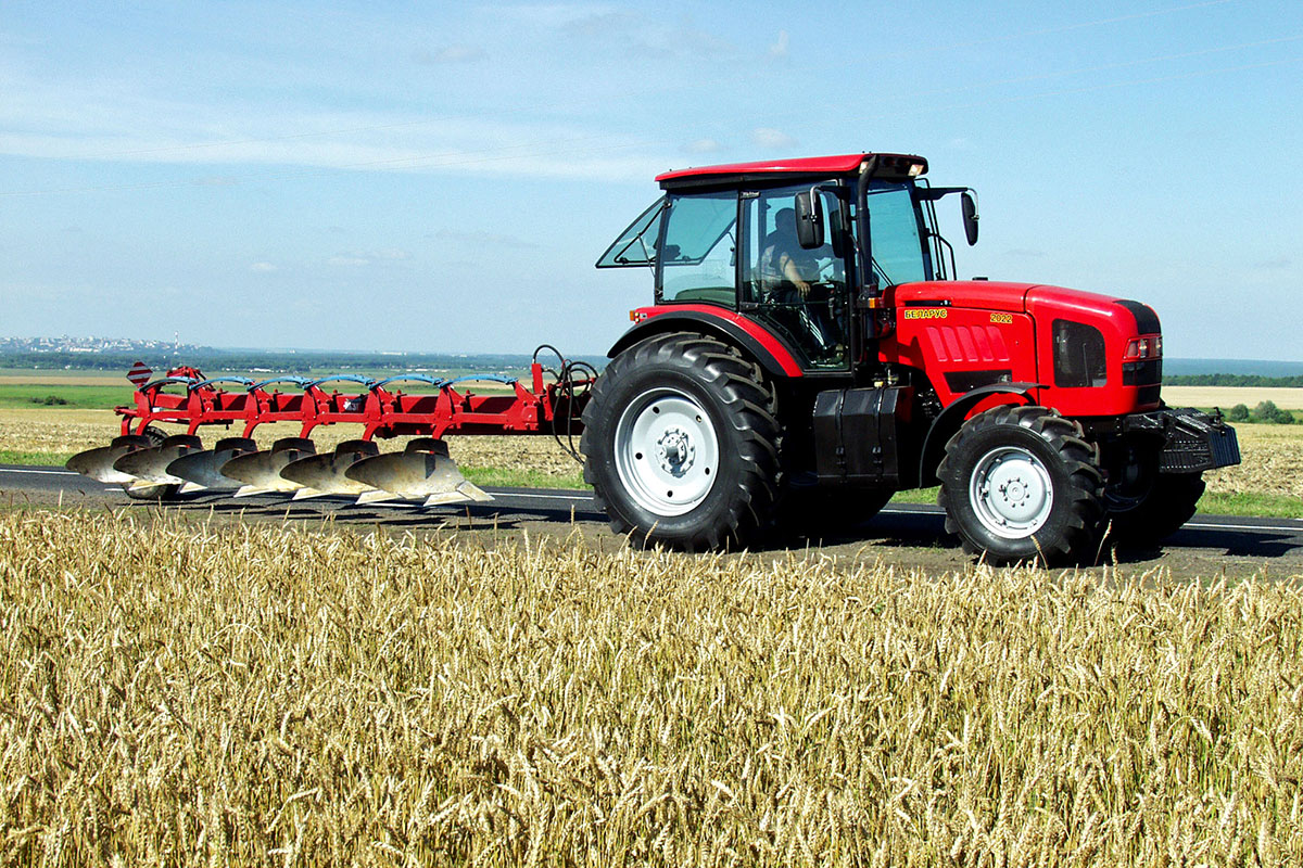 Башкирия закупит в Беларуси более 400 единиц сельхозтехники