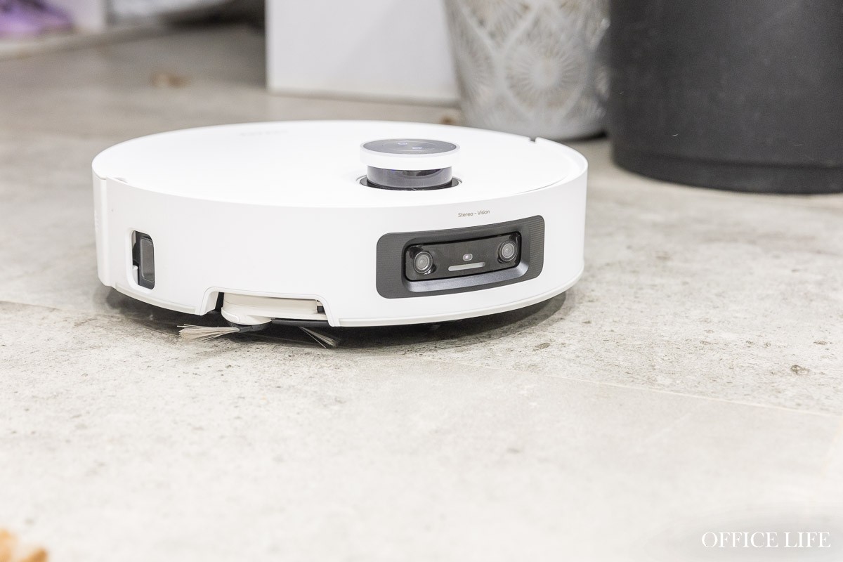 Ни одна собака не пострадала! Как мы тестировали робот-пылесос в салоне для животных