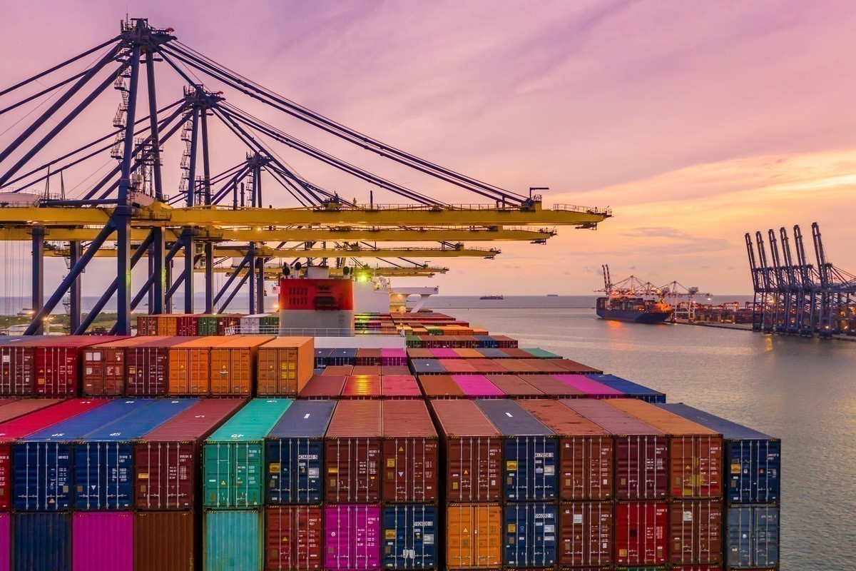 Вырастут конкуренция и риски банкротств компаний. Прогноз для рынка логистики на 2026 год