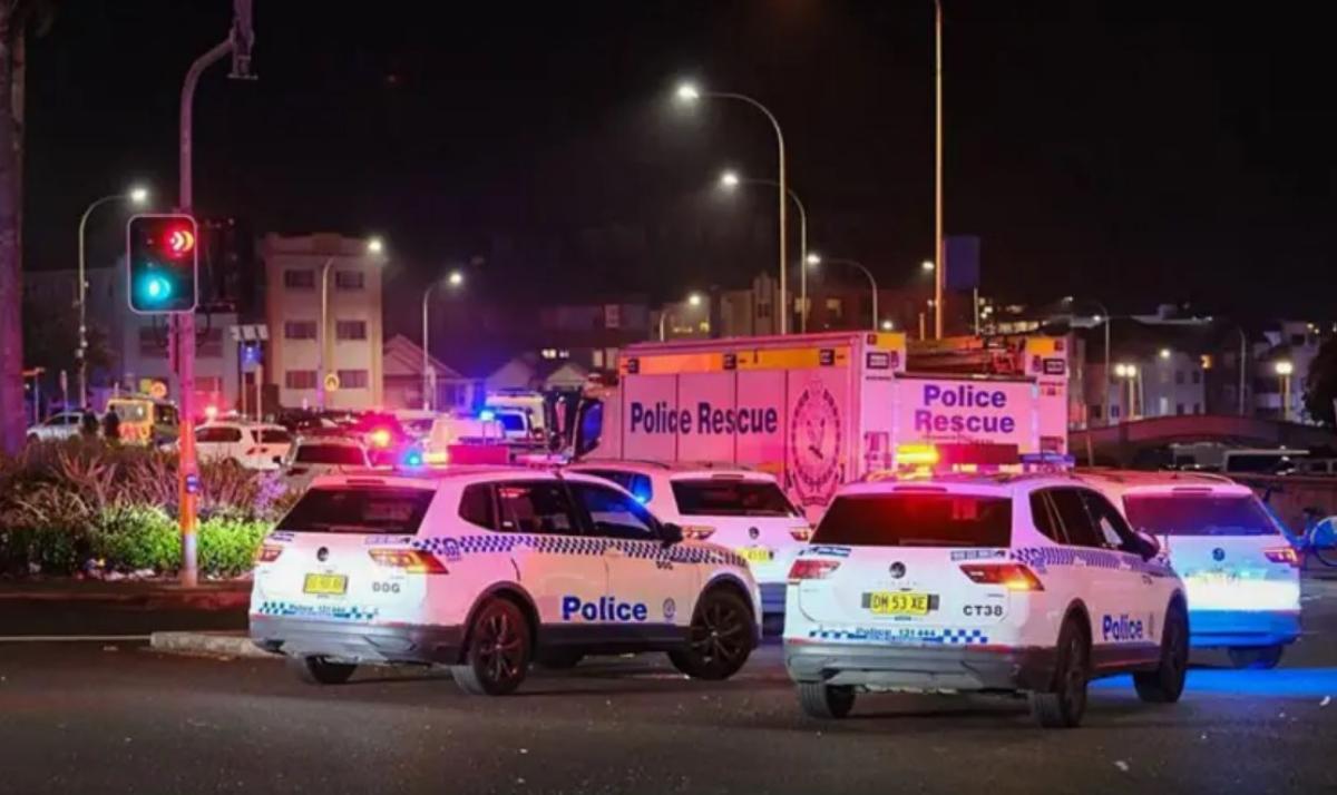 Стрельба на пляже в Австралии: погибли 12 человек