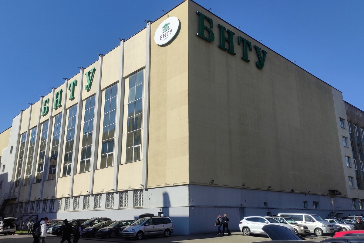В трех вузах Беларуси начнут выдавать электронные сертификаты ЦЭ и ЦТ