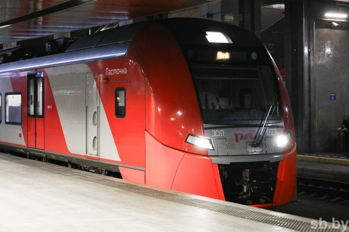 Стало известно, как часто будут ходить прямые электрички из Витебска и Орши в Смоленск