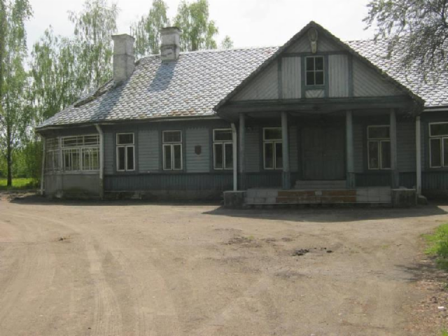 В Брестской области на аукцион выставили 100-летний панский дом