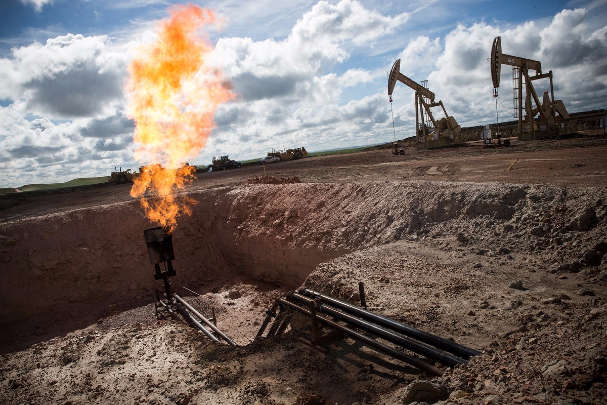 В ОАЭ объявили об открытии больших запасов газа на месторождении в Шардже