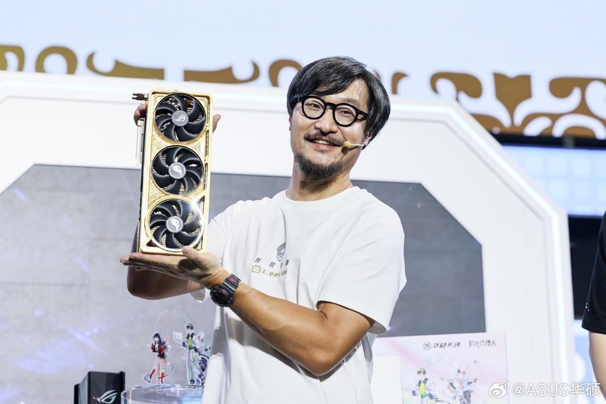 Компания Asus представила самую дорогую видеокарту в истории. В ней пять килограмм золота