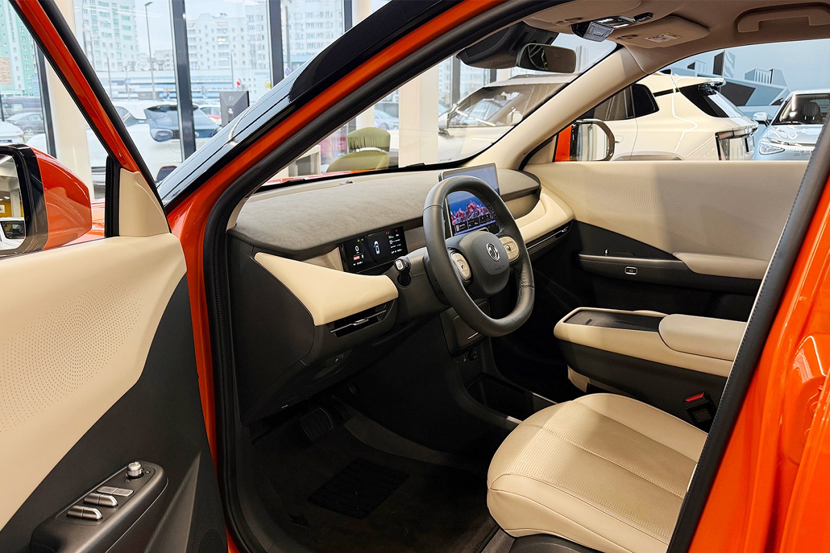 Официальный дистрибьютор Dongfeng представил новый электрический кроссовер и назвал цены