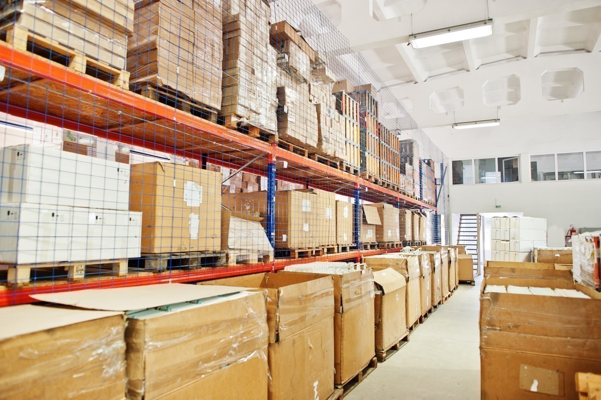 В Минпроме рассказали, что будут делать со складскими запасами 