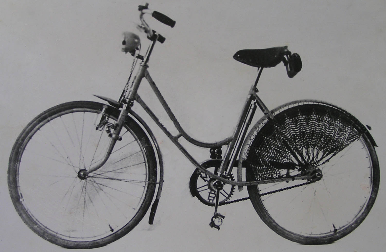 Велосипед «Ласточка» очень похож на некоторые современные дамские варианты «Аиста»
