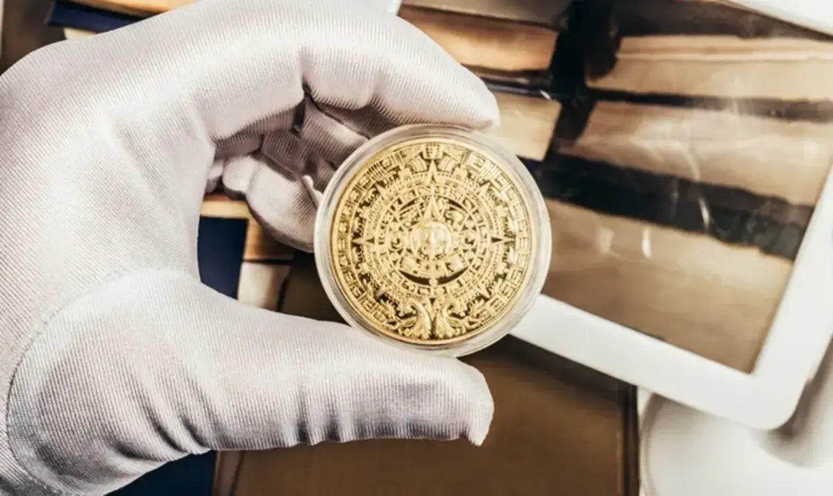Золотую монету XVII века продали на европейском аукционе за рекордную сумму