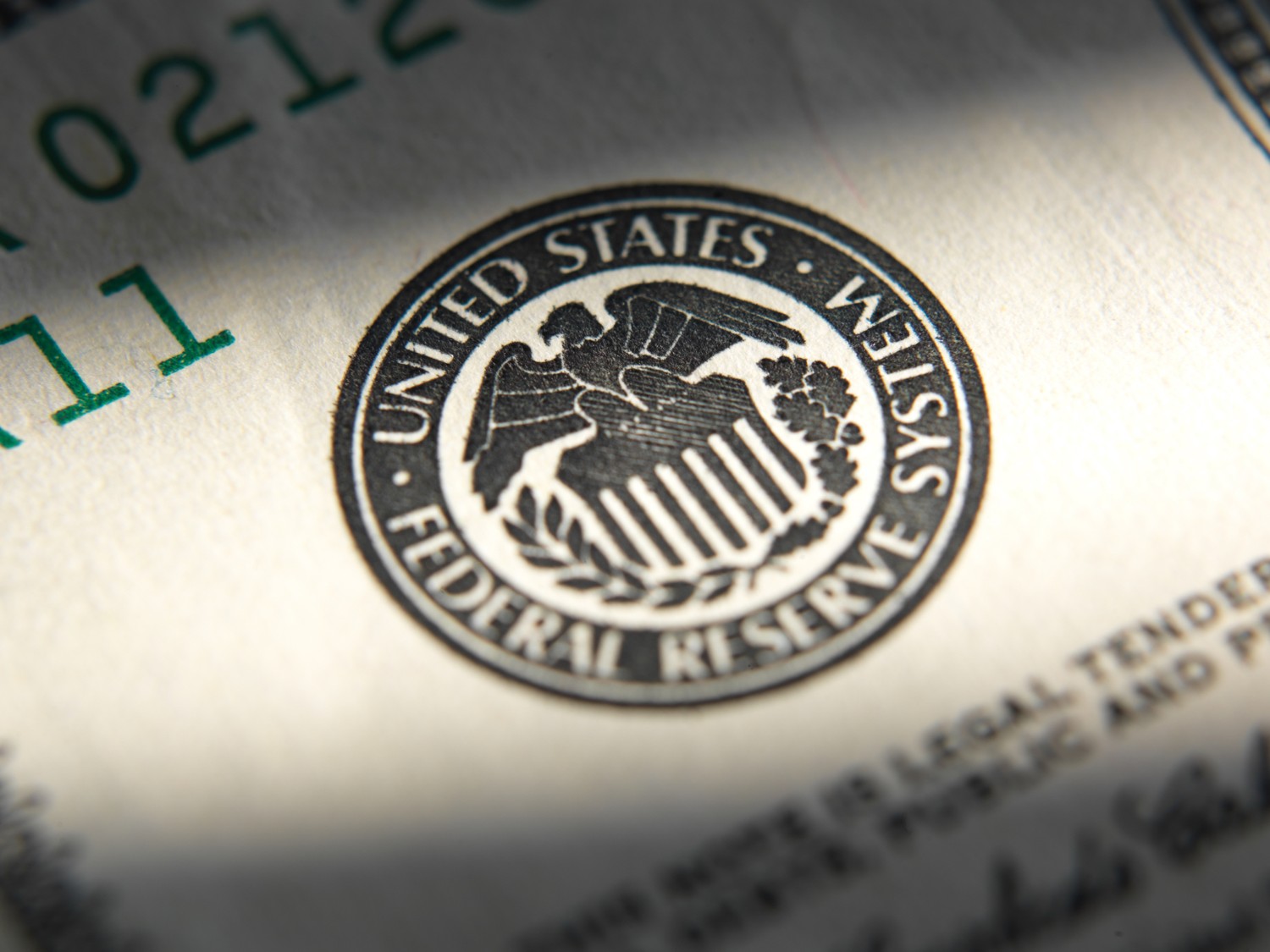 Сигнал вместо решения: что означают последние действия ФРС США