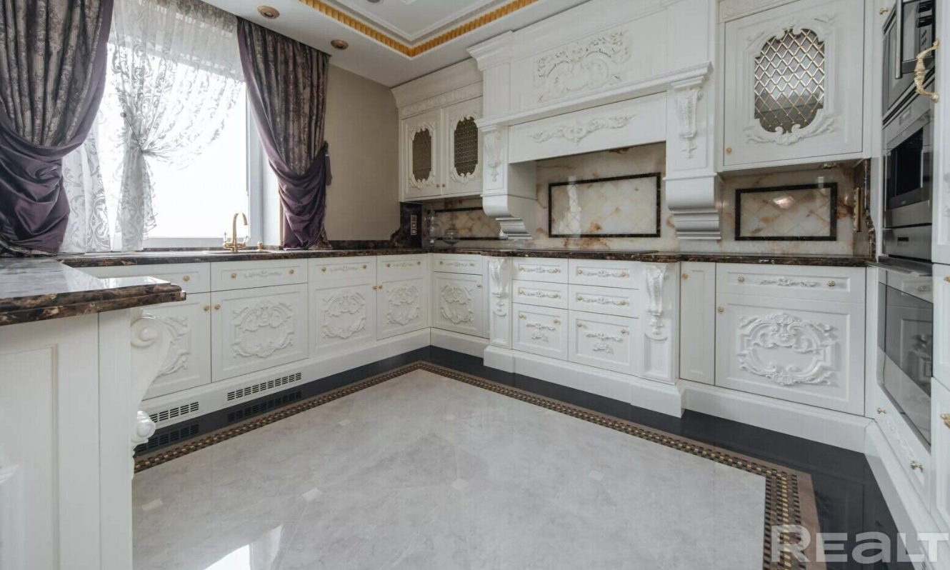 За $2,2 млн: как выглядит самая дорогая квартира в Минске