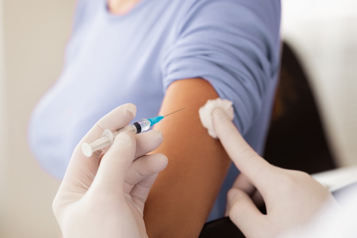 Что делать, если у&nbsp;кого-то в&nbsp;офисе ветрянка, и&nbsp;можно&nbsp;ли заразиться, если уже болел в&nbsp;детстве