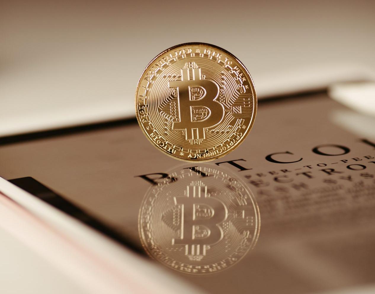 Биткоин упал ниже $70 тыс.
