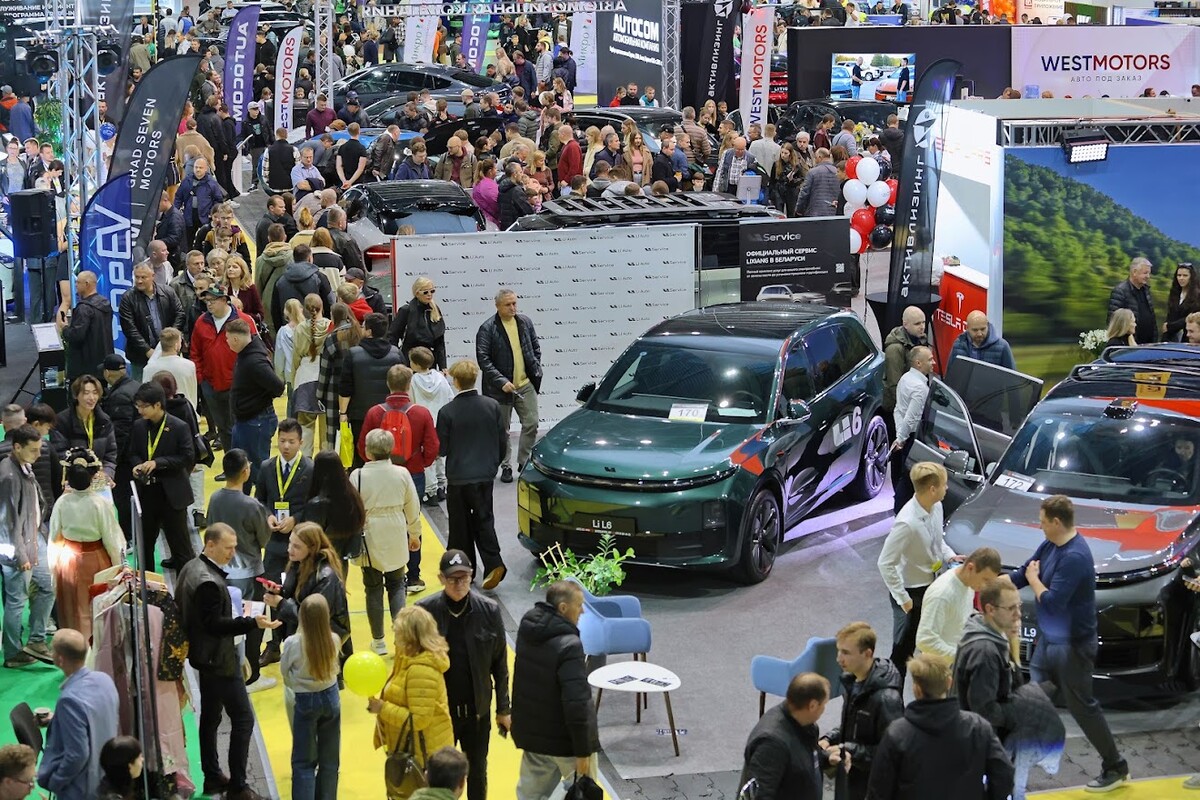 Вселенная женского искусства и «Грабитель с крыши»: культурная афиша с 13 по 19 октября