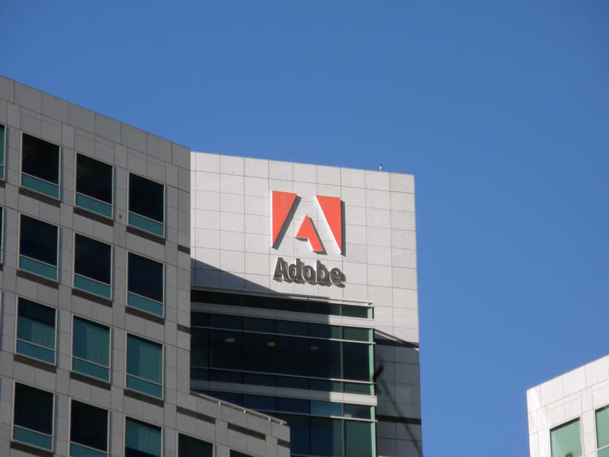 Adobe передумала покупать Figma за $20 млрд. Что произошло