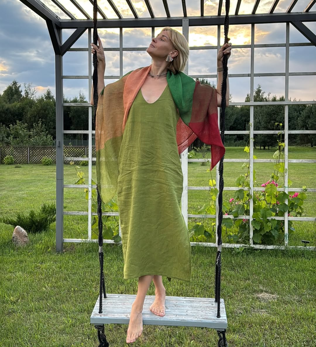 Как мастер спорта по лыжным гонкам открыла в Минске ткацкую мастерскую и продает платки по всему миру