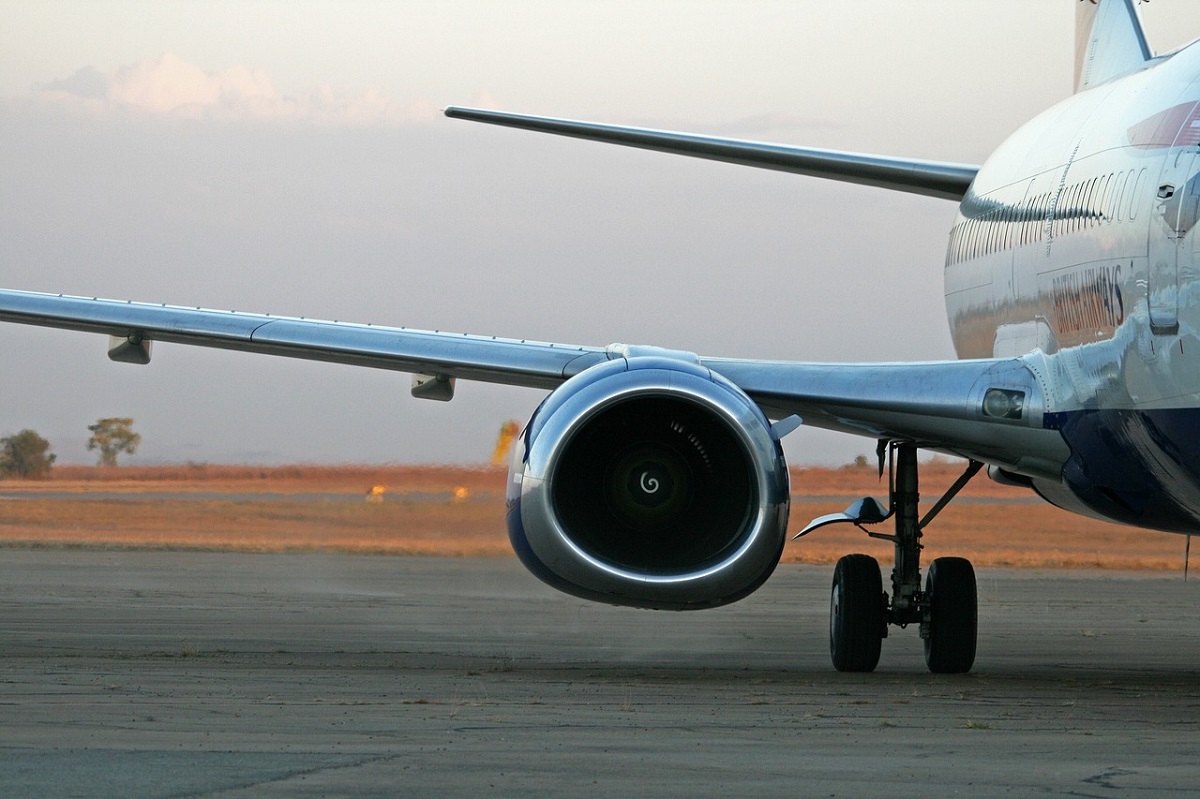 У Boeing снова неприятность: очередной самолет «потерял» дверь во время полета