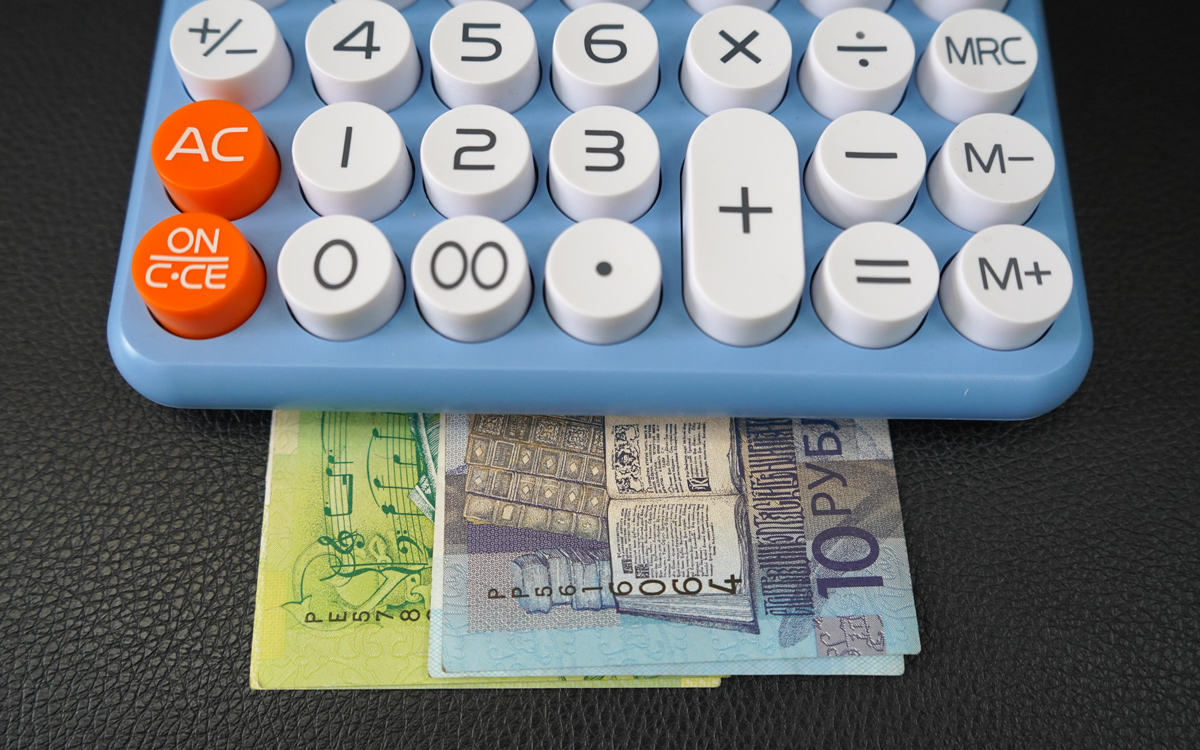 Средняя зарплата за июль в Беларуси выросла на 54 рубля