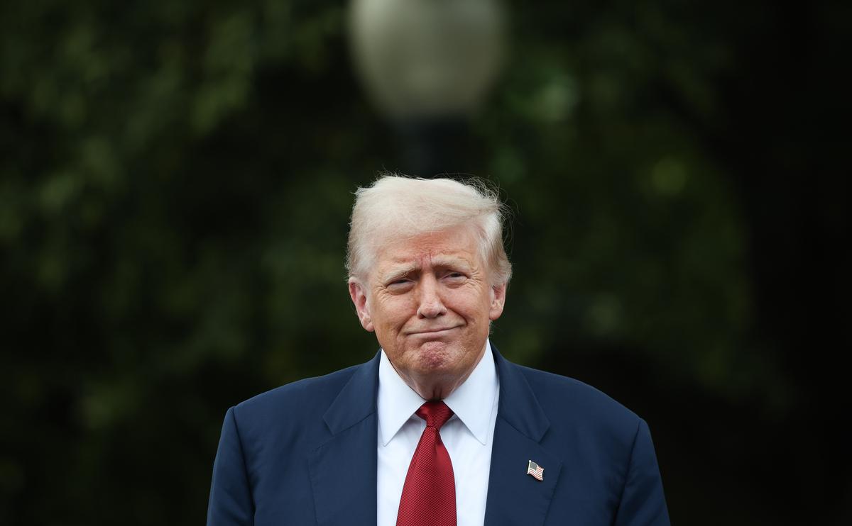 Трамп заявил, что встретится с Путиным в России