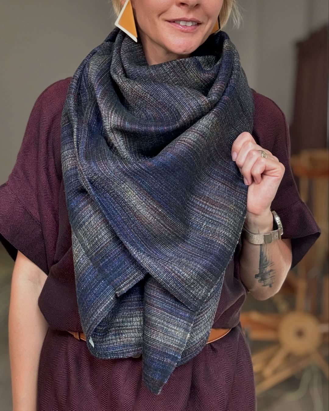 Как мастер спорта по лыжным гонкам открыла в Минске ткацкую мастерскую и продает платки по всему миру