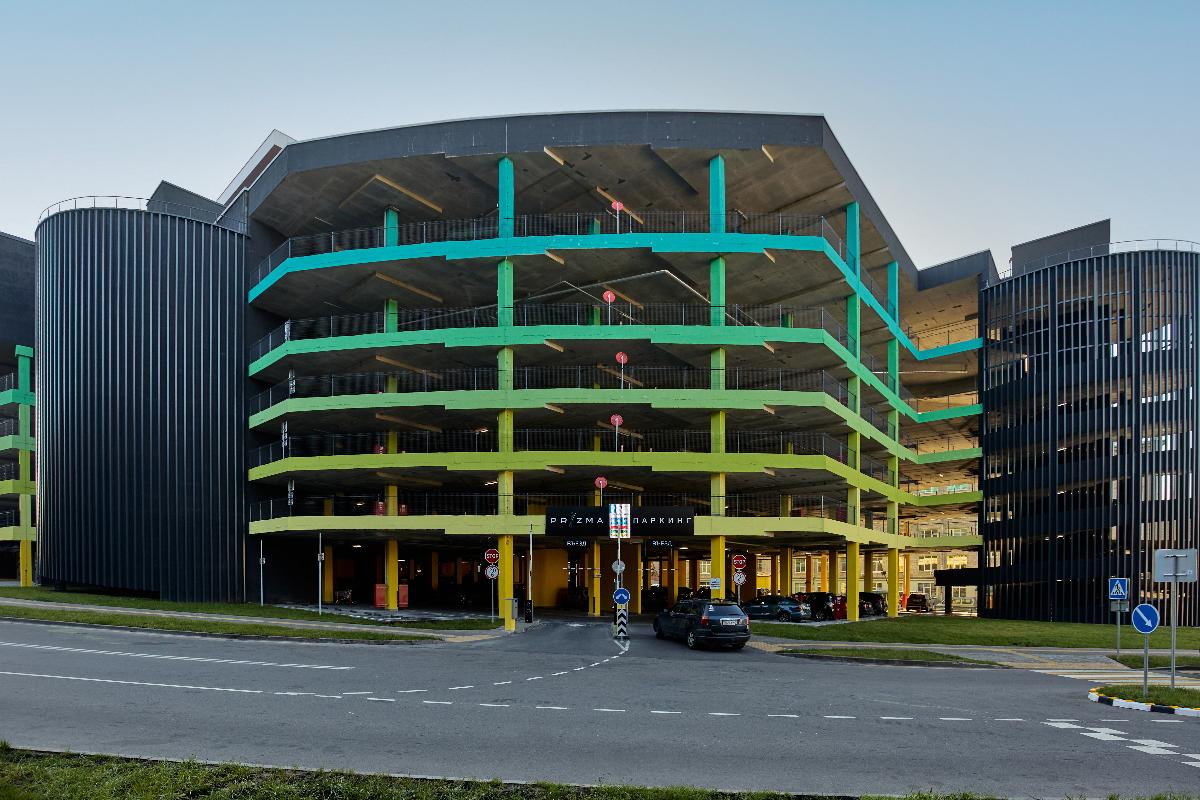 Сколько стоит припарковать машину в минских ТЦ. Сравнили цены 