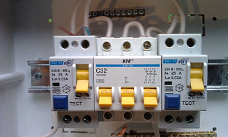 Как выбрать выключатель дифференциального тока (УЗО): советы инженера