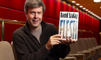 Букеровскую премию получил автор мрачного романа под названием «Плоть»