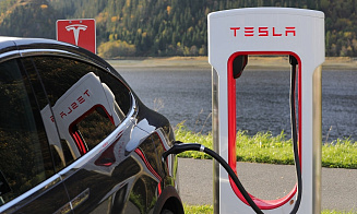В Китае впервые включили в перечень госзакупок электромобили Tesla