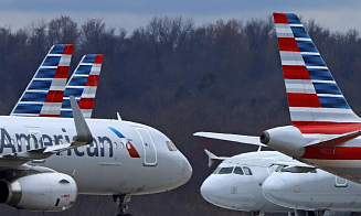 Стюардессы American Airlines отсудили $1 млн из-за токсичной униформы