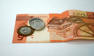 В декабре средняя зарплата в Беларуси выросла почти на 300 рублей