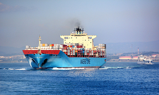 Отрицательное сальдо во внешней торговле товарами за май выросло почти в два раза