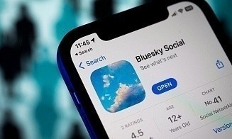У Instagram появился еще один конкурент — приложение Flashes. Что о нем известно