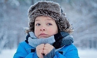 В Министерстве образования объяснили, можно ли не вести ребенка в школу из-за мороза