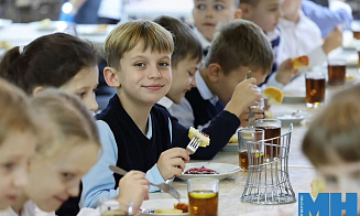 В школьных столовых Минска тестируют новое меню. Что теперь едят дети