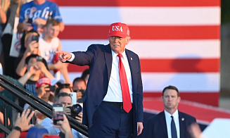 Трамп пообещал новые пошлины странам, поддерживающим «антиамериканскую» политику БРИКС