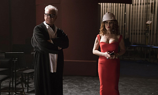 Выходные дома: смотрим сериал «Моцарт в джунглях», печем пирог и слушаем космическое диско