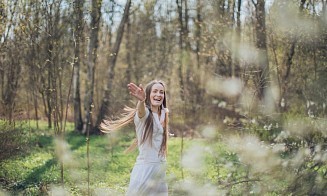 Диплом, фитнес и финтех: Белстат нарисовал портрет белоруски