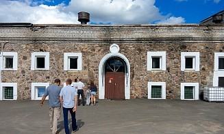 Винзавод с 200-летней историей под Мяделем наконец продали. Со старта цена упала в 10 раз