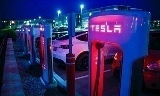 Ford пошел на сделку с Tesla в расчете на доступ к зарядкам конкурента