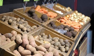 Как с начала года изменилась доля продаж отечественных товаров в магазинах