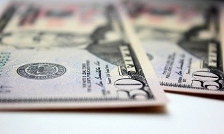 Биржевой индекс Dow Jones впервые в истории превысил отметку 38 тыс. пунктов