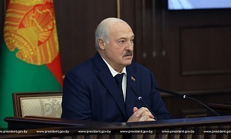 «Люди кушают продукты, а не статистику». Лукашенко оценил ситуацию в экономике