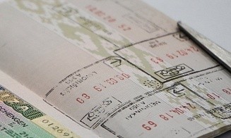 Власти Чехии продлили запрет на выдачу виз белорусам