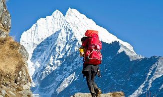 В Непале отменят плату за восхождение почти на 100 вершин. А пермит на Эверест подорожает