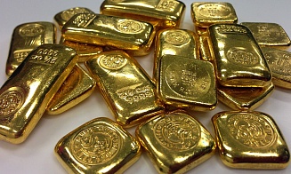 Трейдеры ожидают продолжения банковского кризиса и скупают фьючерсы на золото
