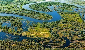 Половодье еще не началось, а в Беларуси уже очередь на «море Геродота» и сплавы на байдарках