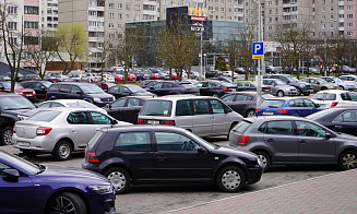 Сколько машин у белорусов, финансы «Санты» и «Евроторга» — вся неделя за три минуты