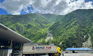 Заторы из фур будут меньше. На границе России и Грузии построят новый терминал