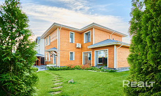 Под Минском продают особняк за $1,5 млн. Как он выглядит