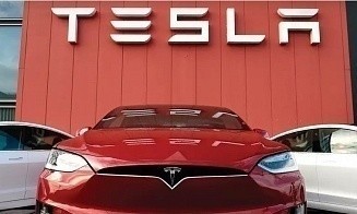 Прогноз: Tesla подорожает по мере развития рынка роботакси